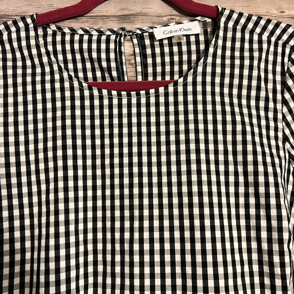 Calvin Klein Top - Picture 2 of 10
